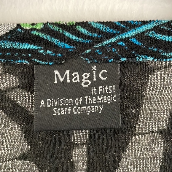 Magic Women’s One Size Top Floral 3/4 Sleeve Mesh Asymmetrical Hem Black Blue - Picture 11 of 12